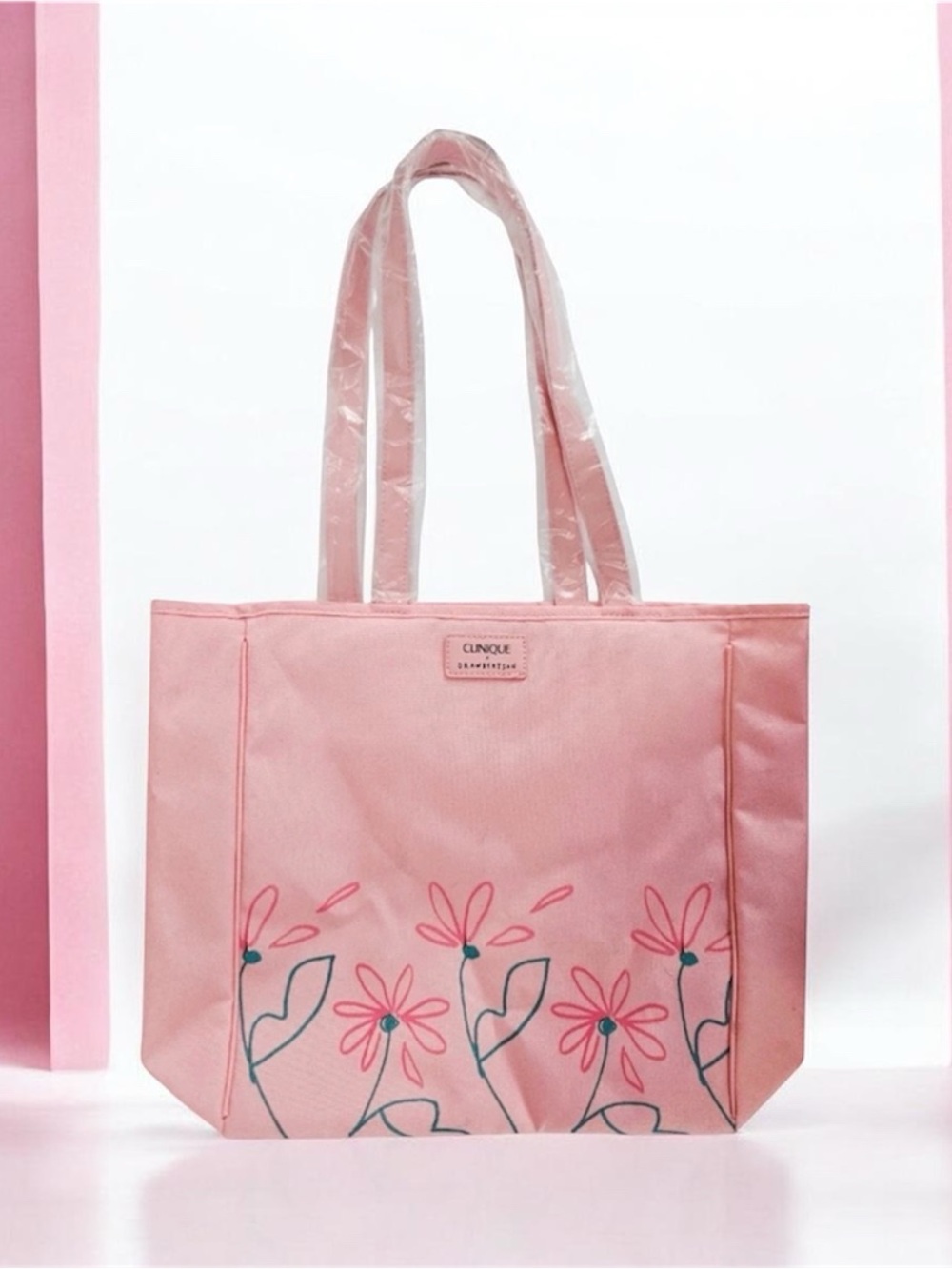 NWT Clinique x Drawbertson Exclusive Pink Floral Design Limited Edition Tote Bag